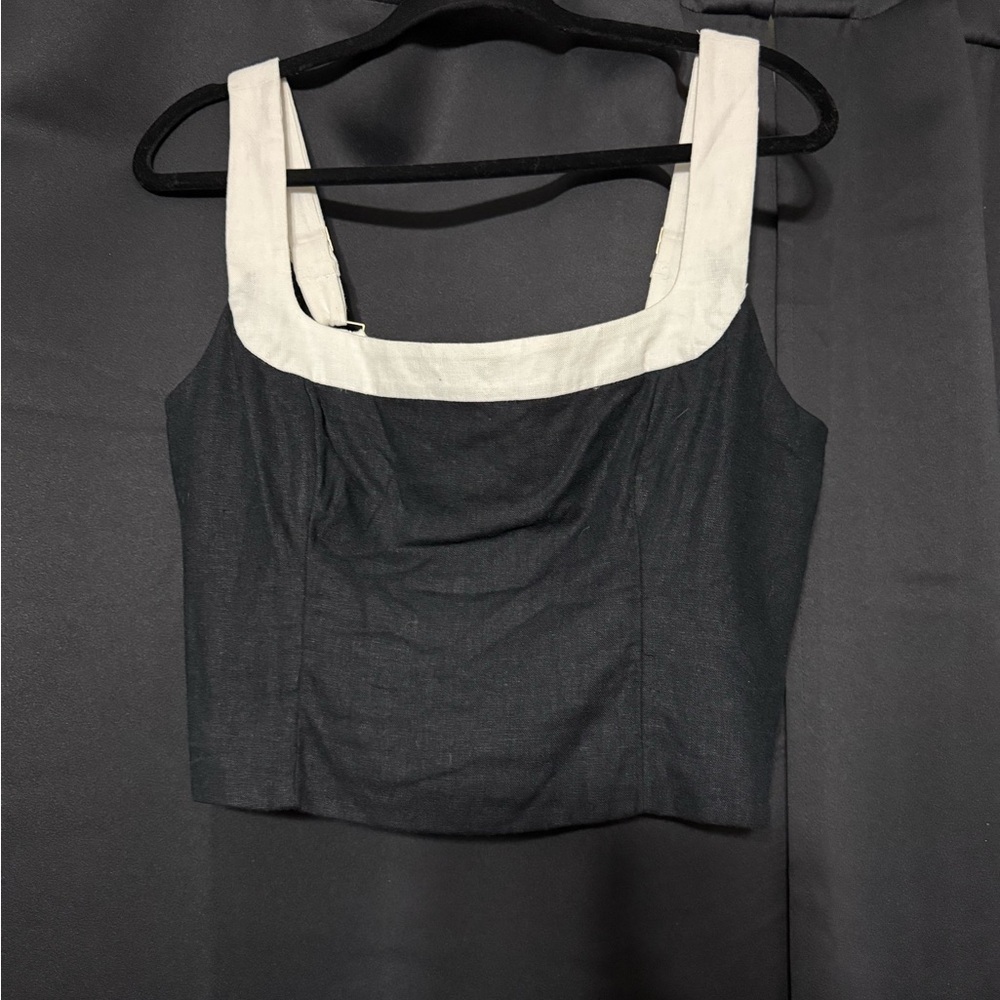 Abercrombie & Fitch Black and Cream Crop Top